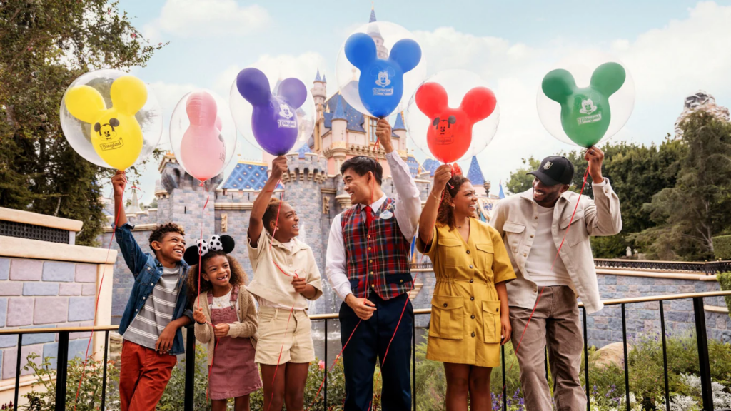  Family enjoying VIP tour